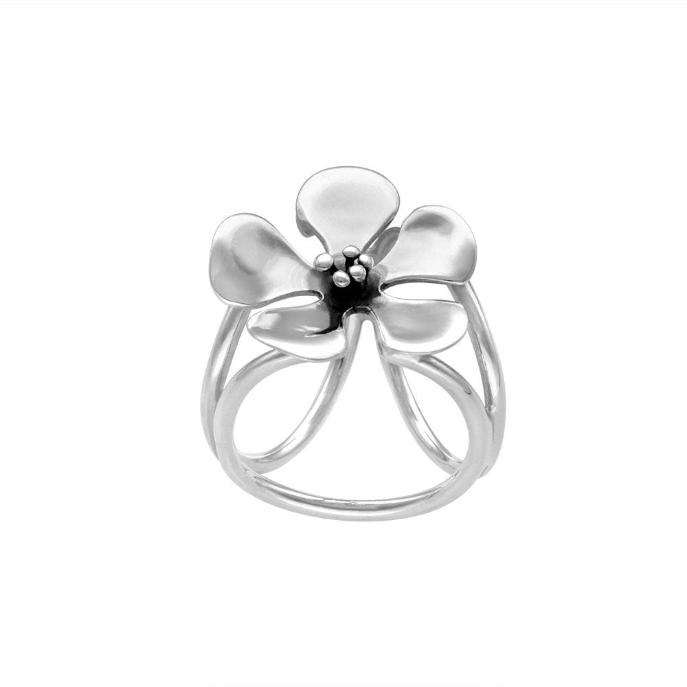 Flower shaped scarfring in silver with a five petal blossom design.