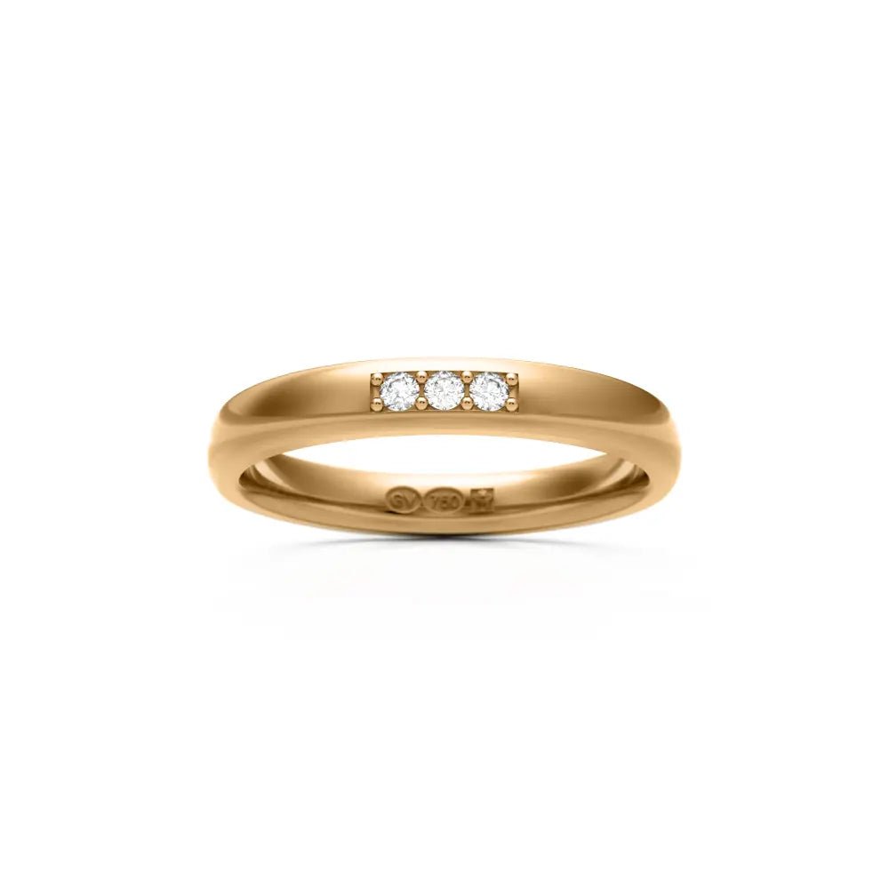 Ring i 18K guld halvrund med tre diamanter