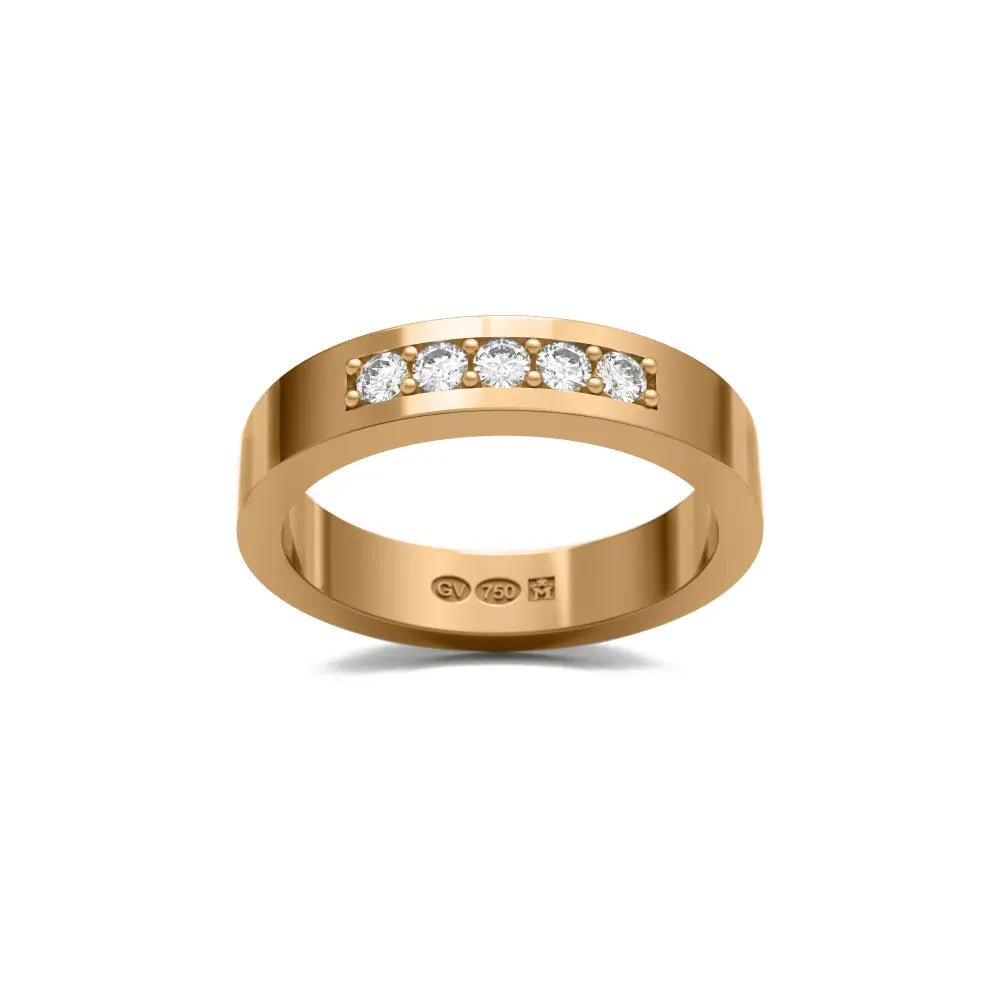 Rektangulär 4 mm ring i 18K guld med fem diamanter i rad