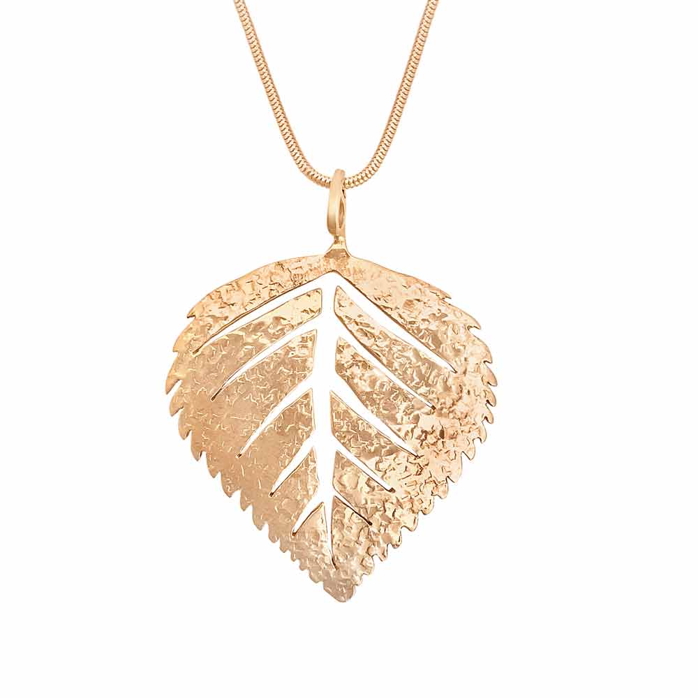 Björkbladsliknande pendant i 18K guld halsband med kedja