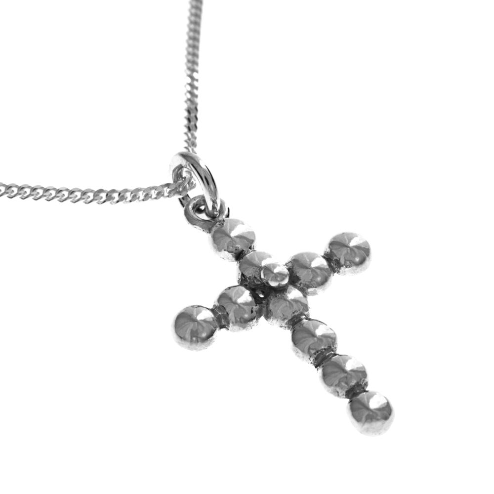 KULKORS halsband med kors uppbyggt av små blanka kulor på silverkedja