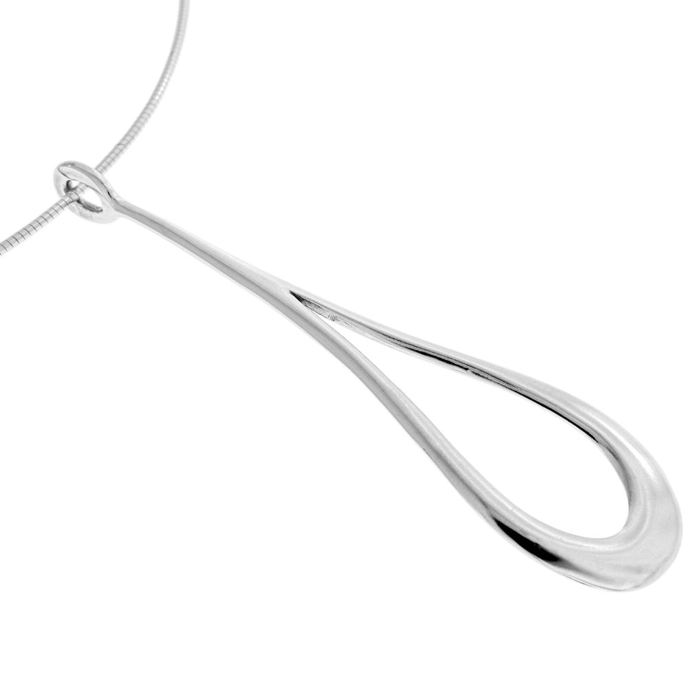FLOW halsband med oval blå sten i ett silverfärgat dropphänge på en 42 cm ormkedja