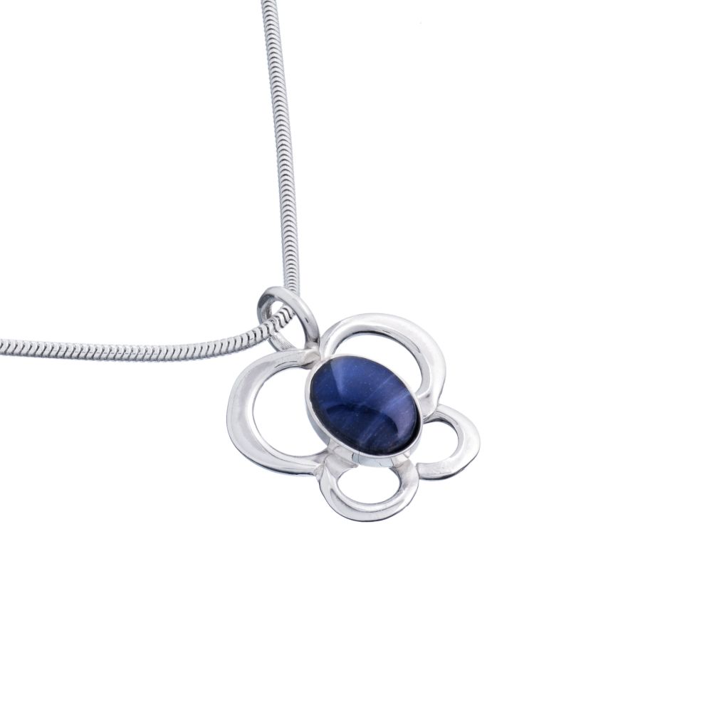 Silver flower shaped pendant with a blue oval spectrolite stone on a slim chain