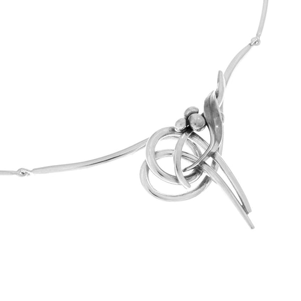 HAVTORN collier pendant in recycled silver with intertwined loops and small beads