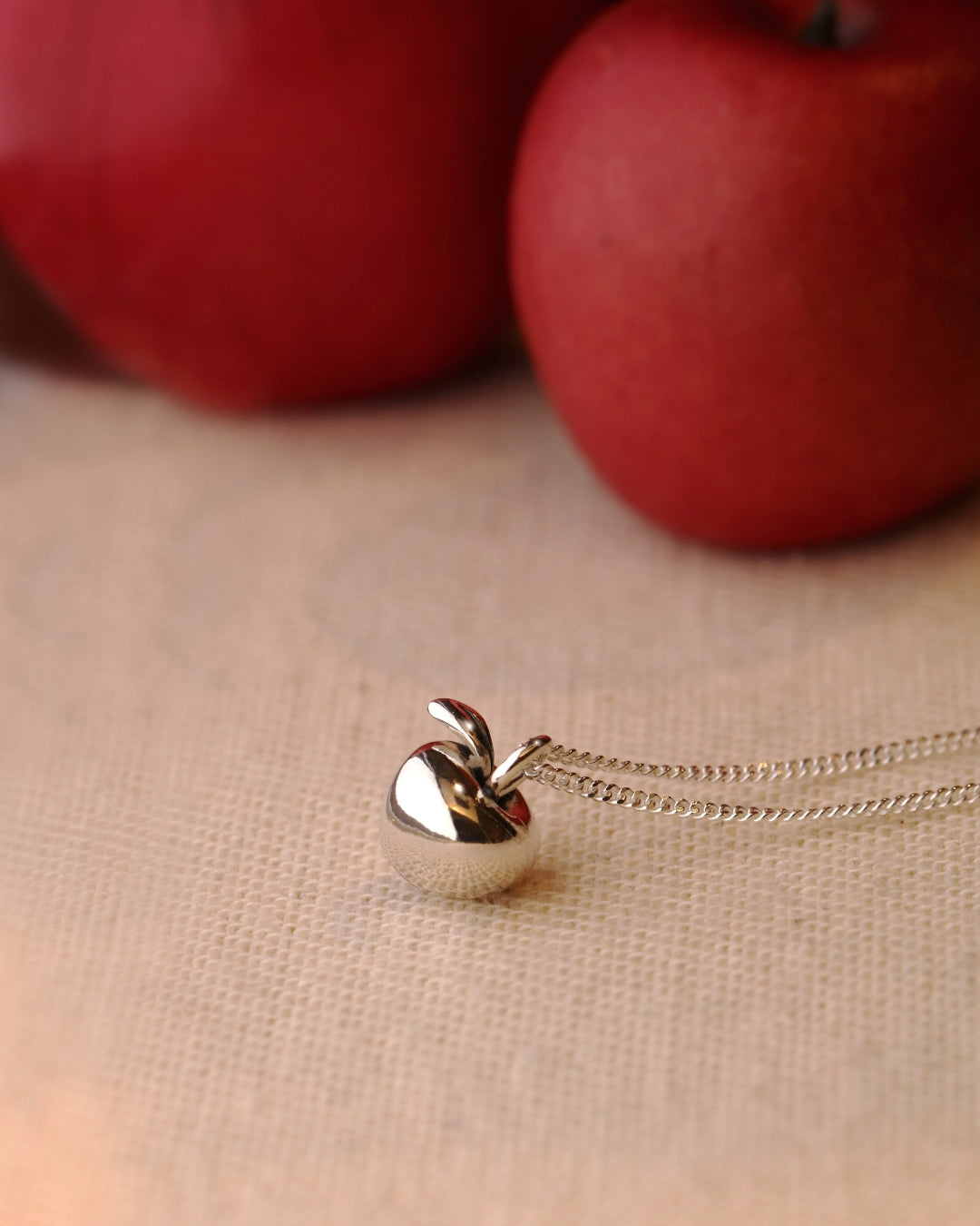 LJUVLIG halsband
