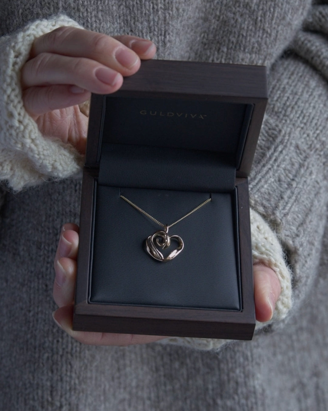 STORMSKÄRS MAJA HJÄRTA Halsband 18K