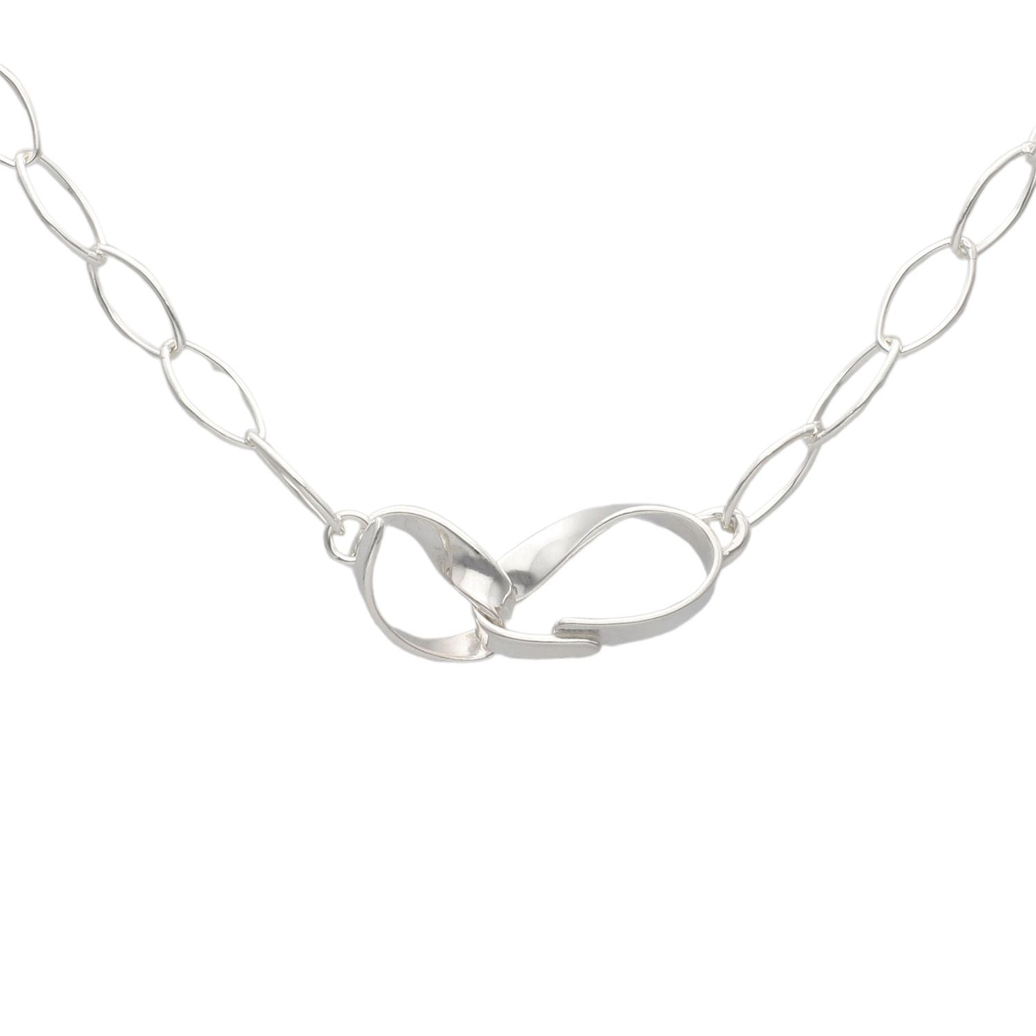 Sterling silver STORMSKÄRS MAJA NÄT necklace with interlocking loop centerpiece and elongated oval chain links.
