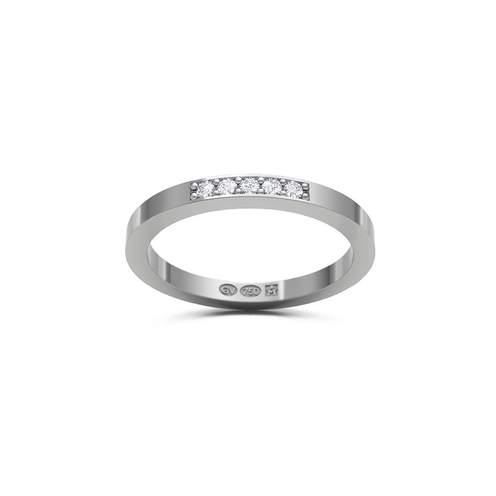 Vitguld vigselring med fem diamanter i en rektangulär infattning på toppen