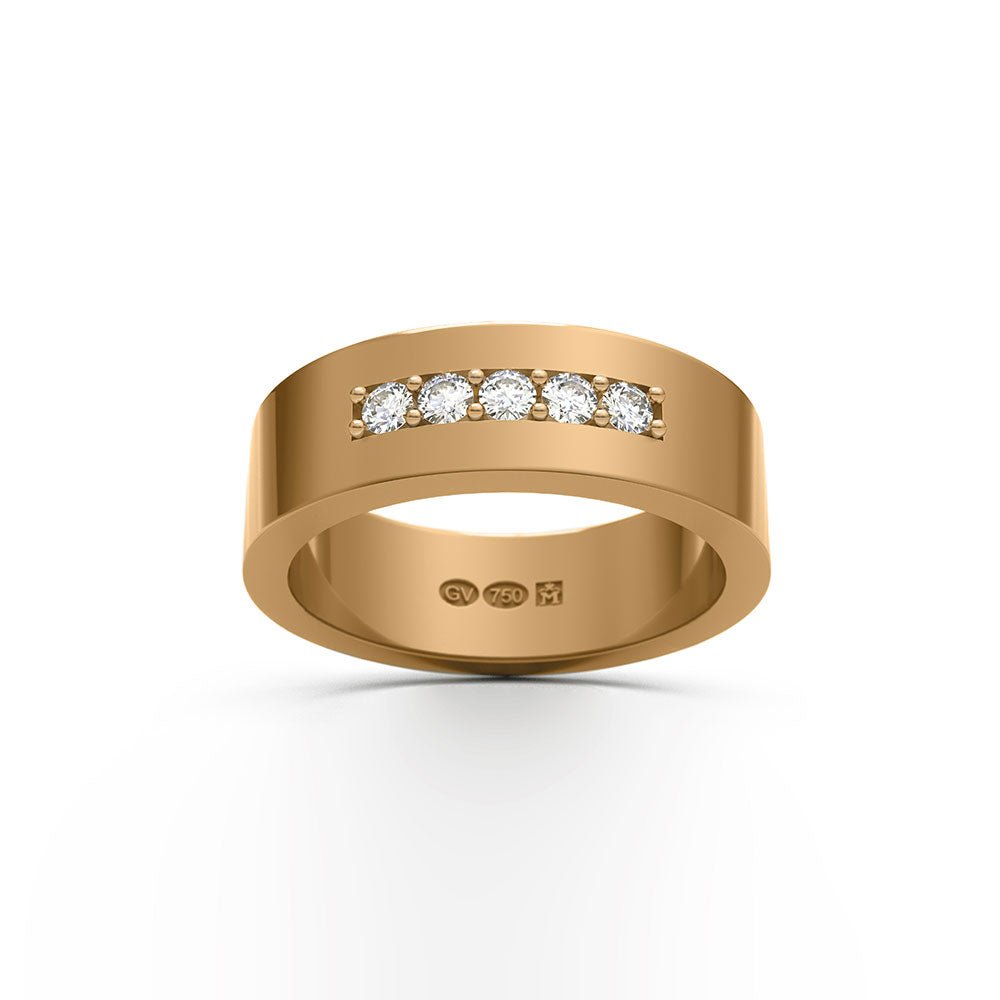 Bred 18k guld vigselring med fem diamanter i rad