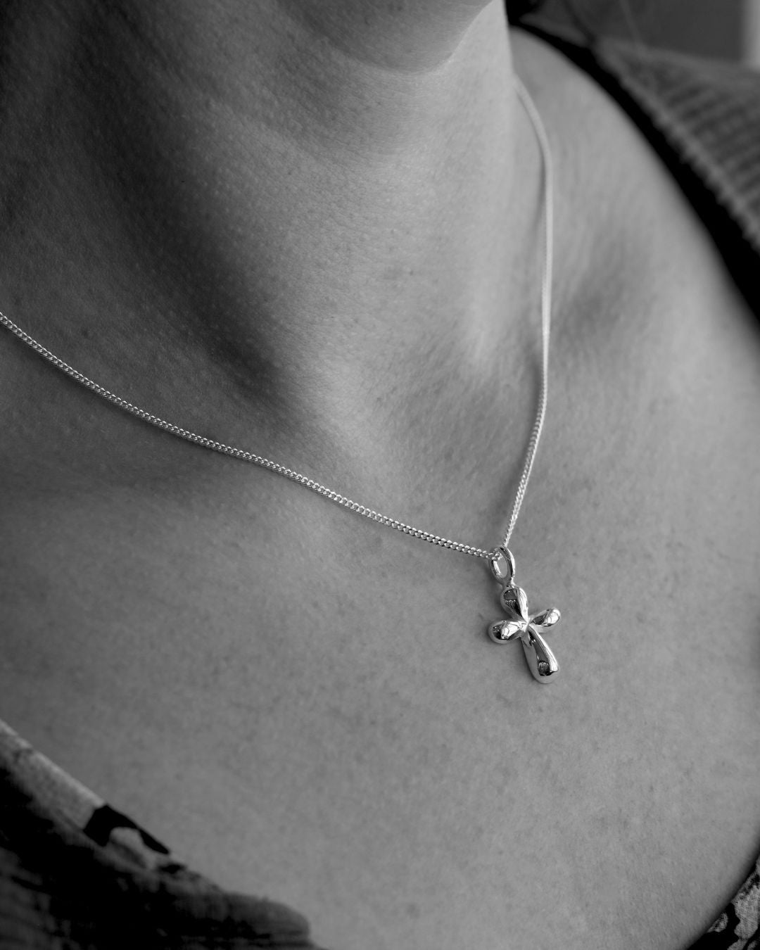 SWEET korshalsband - Guldviva Jewellery
