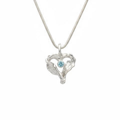 HAVET HJÄRTA halsband i 925 sterlingsilver med aquamarin i mitten på en 42 cm ormkedja