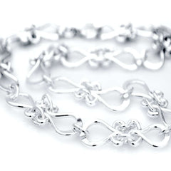 FOLKLORE halsband i 925 sterling silver nickelfritt med stilrena ornamentlänkar