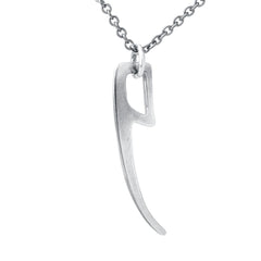 NÄTSTICKA XL pendant in polished silver featuring a long curved blade on a silver chain
