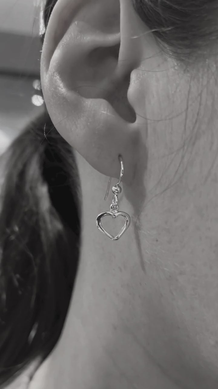 HJÄRTLIG フックピアス