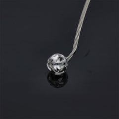SVALA halsband i 925 sterling silver med runt öppet svalmotiv hängsmycke på tunn kedja